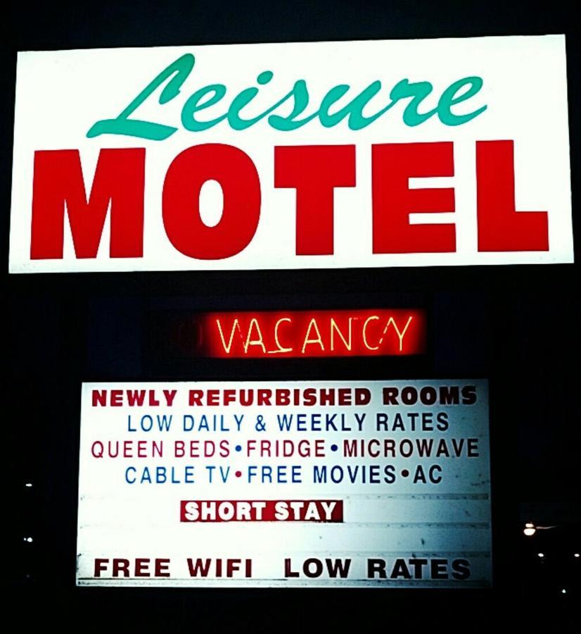Leisure Motel Виндзор Экстерьер фото