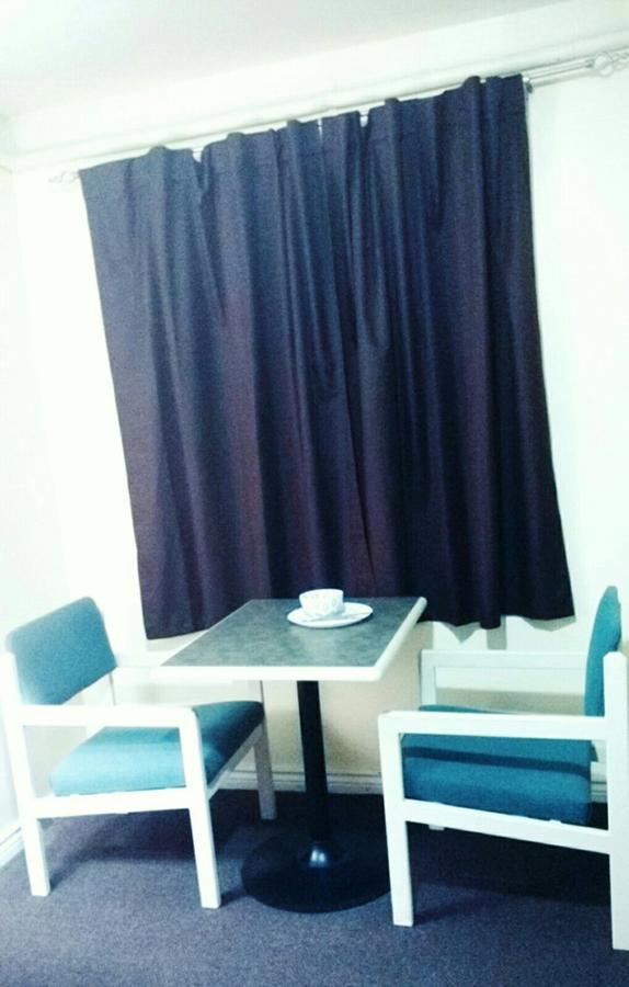 Leisure Motel Виндзор Экстерьер фото